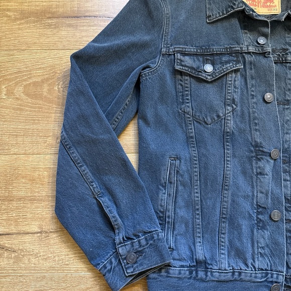 Levi's Trucker Denim Jacket Men’s XS Dark Grey Wash Jean Cotton 72334 - Picture 8 of 12